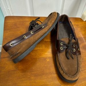 Sperry TopSider original 2 eye brown boat shoes 11